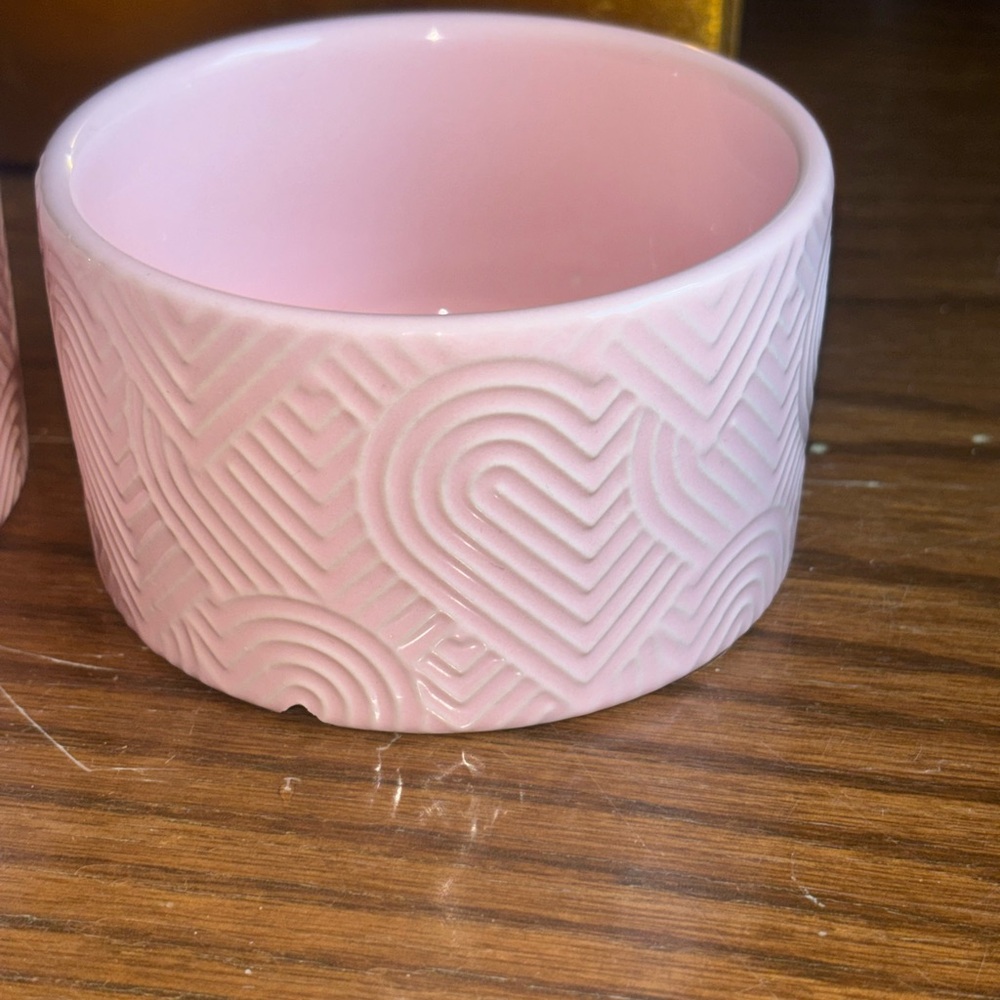 The Bake Shop by Master Class Embossed Pink Ramekins - Picture 2 of 5